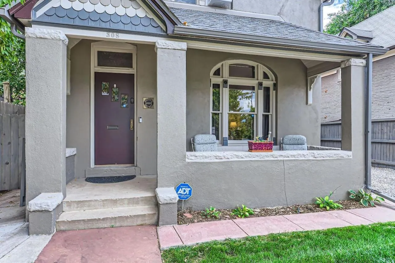 Updated Victorian Home In Sobo location